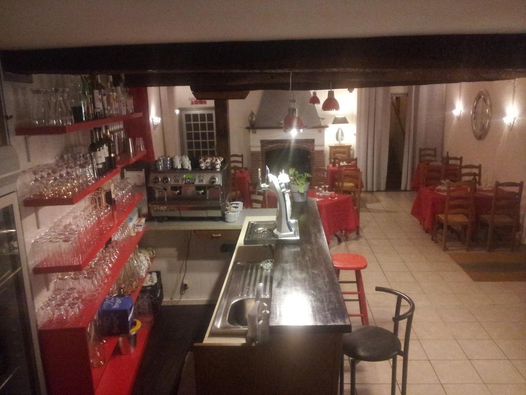 Hotel Restaurant Henri IV Eauze Kültér fotó
