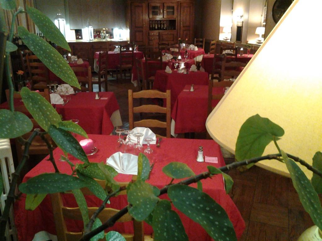 Hotel Restaurant Henri IV Eauze Kültér fotó