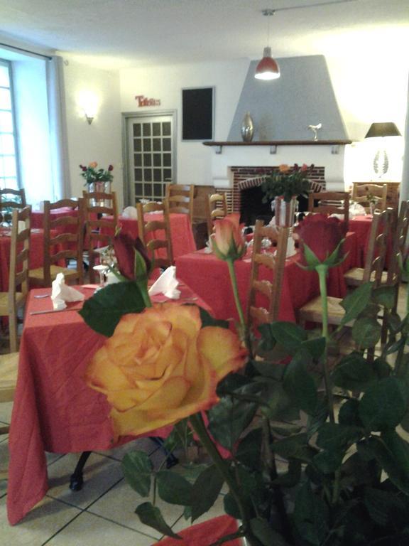 Hotel Restaurant Henri IV Eauze Kültér fotó