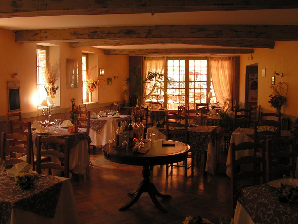 Hotel Restaurant Henri IV Eauze Kültér fotó